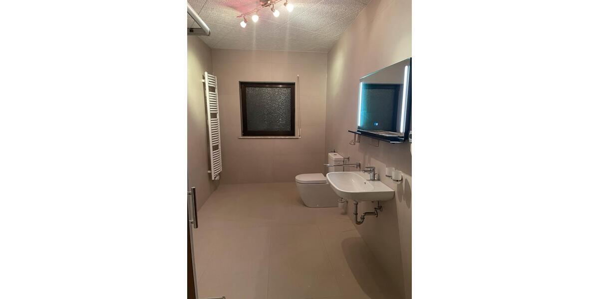 Dachgeschoßwohnung Heusweiler - 4 Zimmer, 111 m&sup2;, 850&euro; | Angebot:26444346