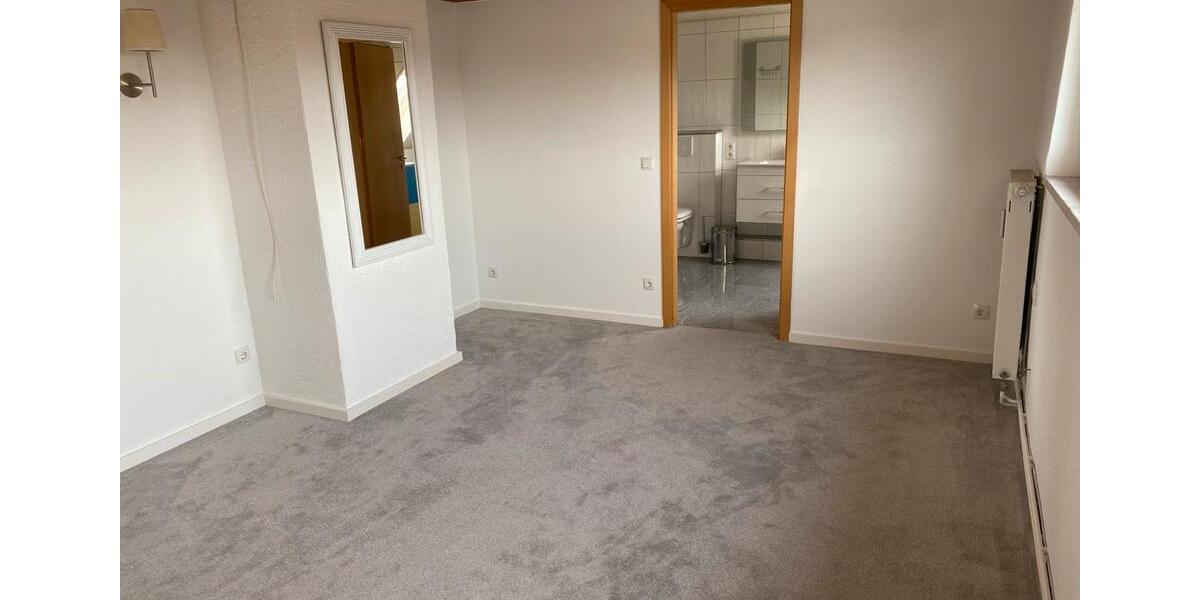 Dachgeschoßwohnung Wolfsburg Alt-Wolfsburg - 3 Zimmer, 125 m&sup2;, 990&euro; | Angebot:25343271