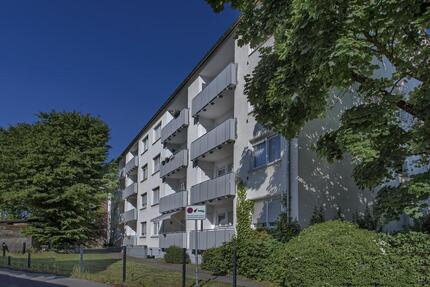 Gemütliche 3-Zimmerwohnung mit Laminatboden in Duisburg zimmer
