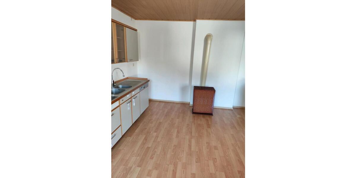 Etagenwohnung Hengersberg - 4 Zimmer, 90 m&sup2;, 500&euro; | Angebot:26693029