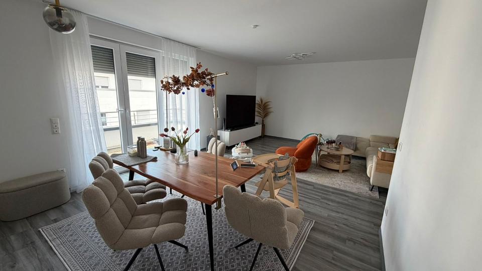 Etagenwohnung Düren Rölsdorf - 2 Zimmer, 82 m&sup2;, 1.125&euro; | Angebot:26270988