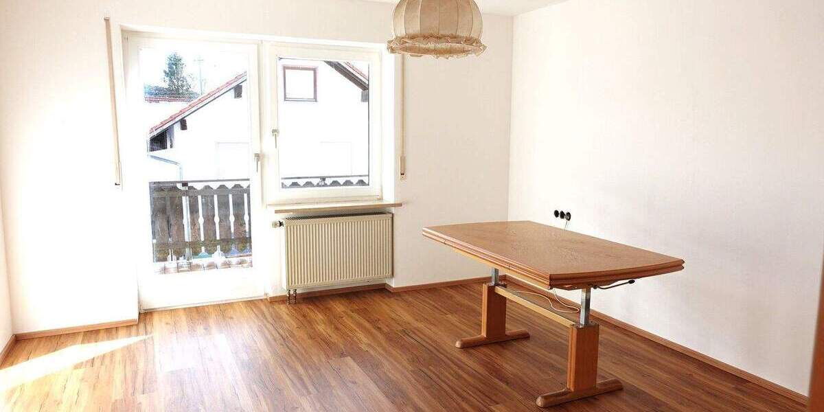 Einfamilienhaus Bidingen - 5 Zimmer, 130 m&sup2;, 1.365&euro; | Angebot:25670479