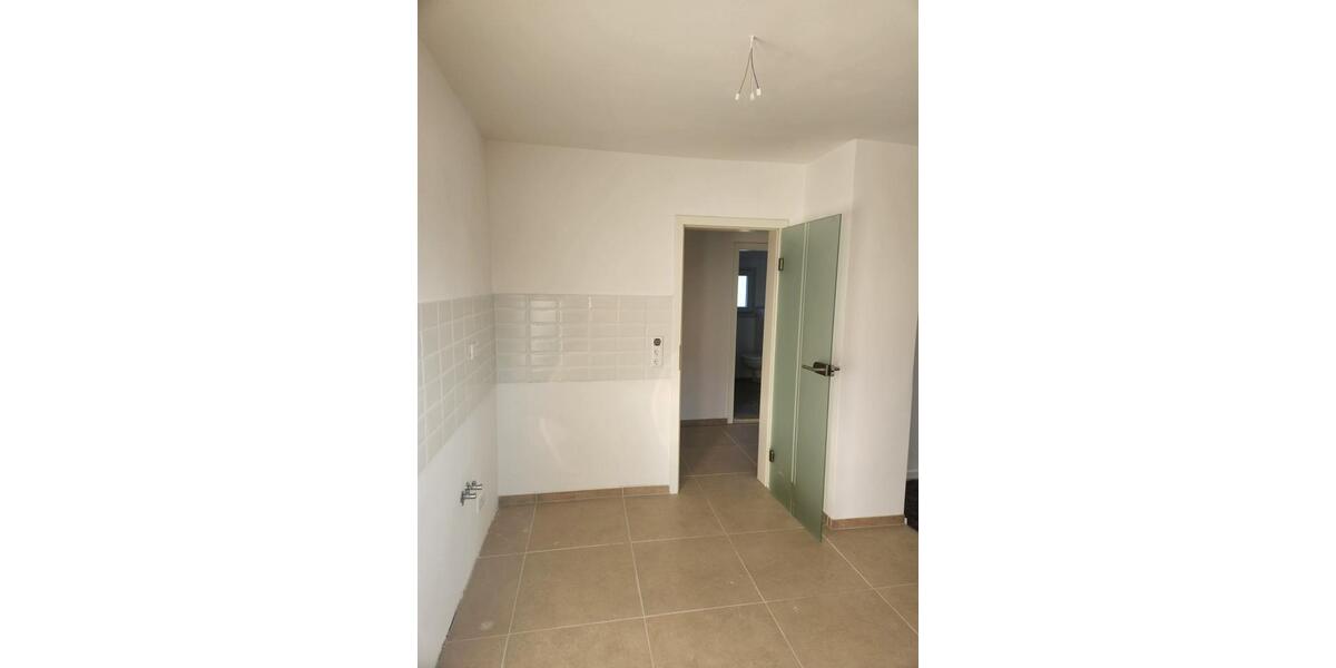 Hellendorf: Moderne, frisch renovierte 3-Zi.-Wohnung mit Balkon 3 zimmer