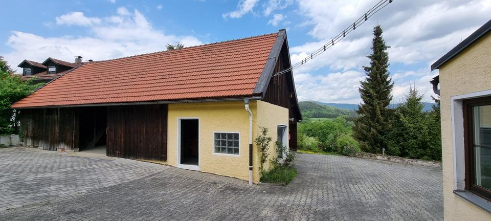 Bauernhaus, Landhaus Zenting - 8 Zimmer, 235 m&sup2;, 1.820&euro; | Angebot:25054472