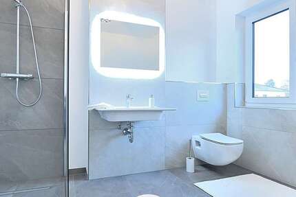 Haus Zossen - 5 Zimmer, 123 m&sup2;, 1.750&euro; | Angebot:25237148