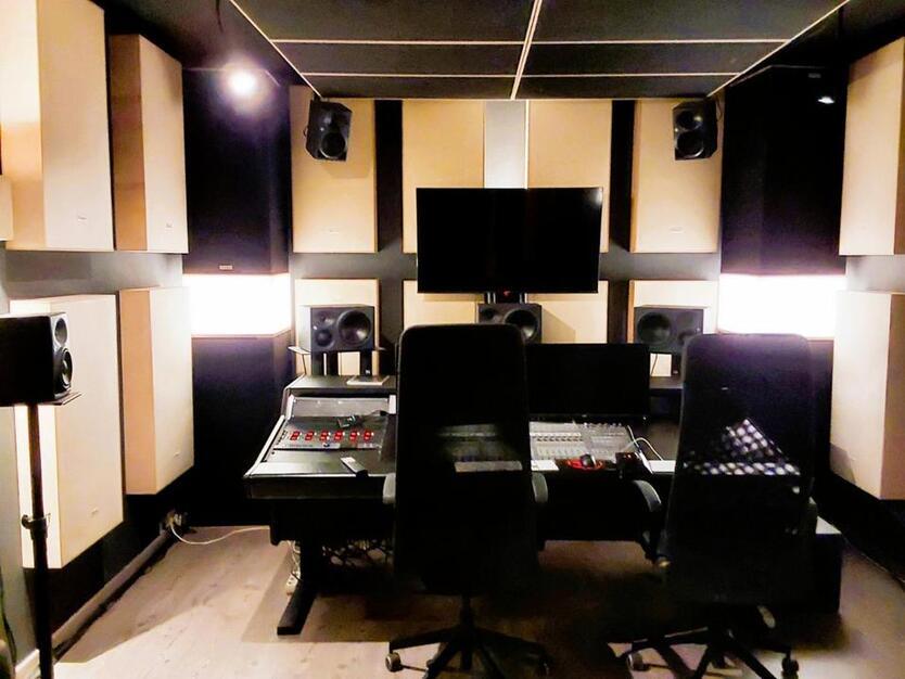 Lasse Sie Ihrer Kreativität freien Lauf- Aufnahmestudio MusikFilmTonetc. in der Leipziger City! zimmer