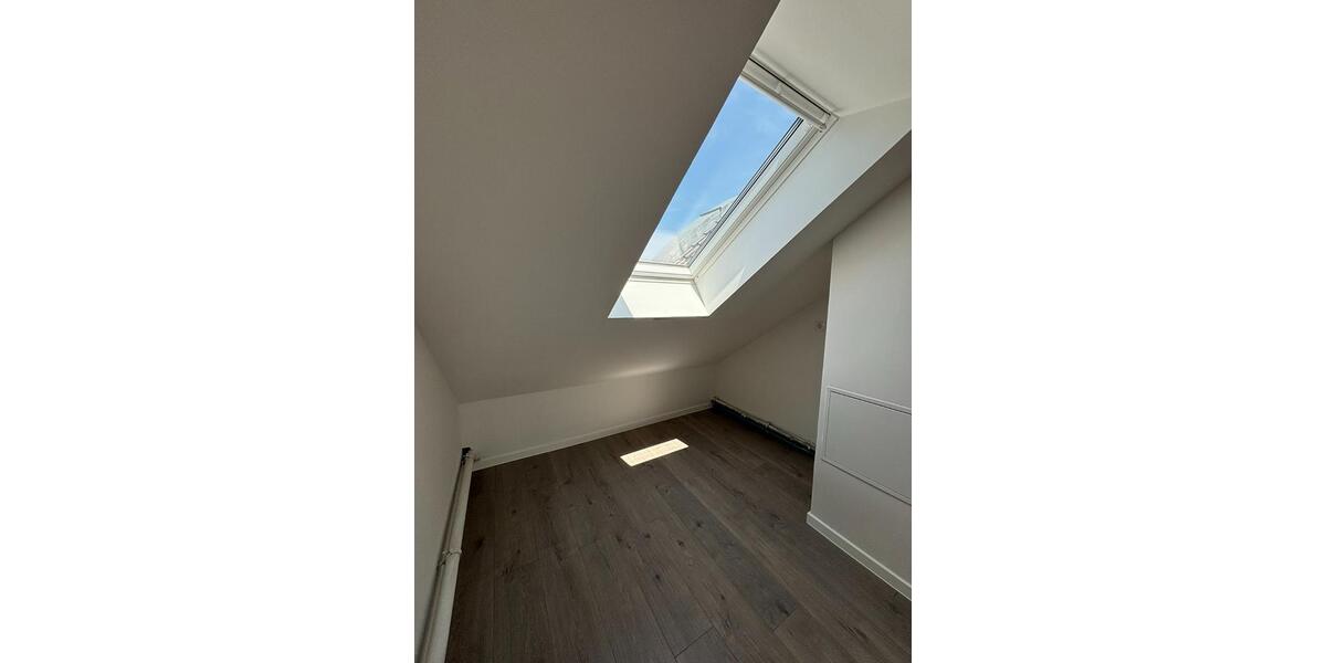 Erstbezug! 123 Zimmer Wohnung zur Verfügung 3 zimmer