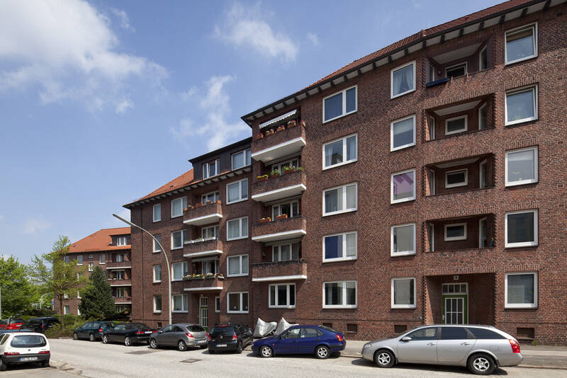Komplett modernisierte 3 12-Zimmer-Wohnung