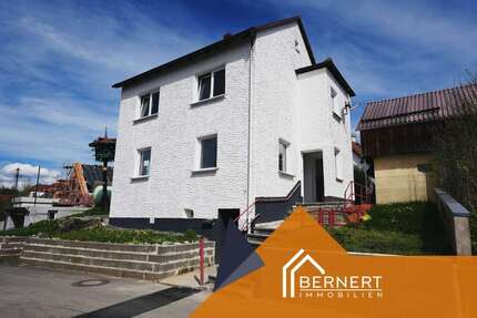 Haus Burgkunstadt - 3.5 Zimmer, 95 m&sup2;, 800&euro; | Angebot:23784342