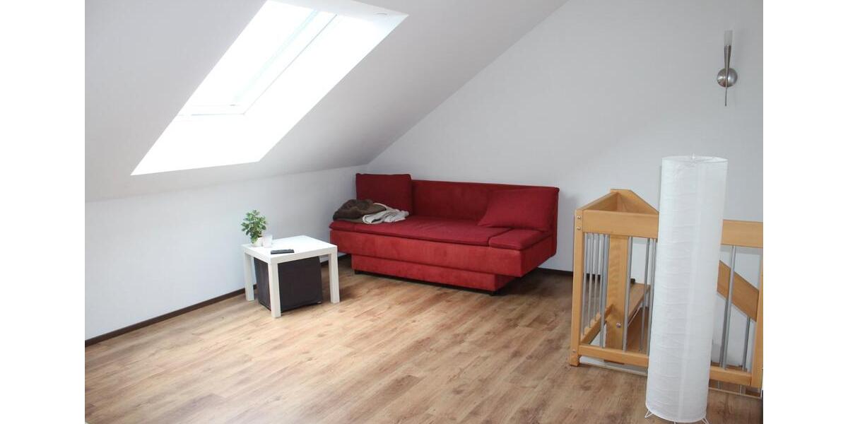 Etagenwohnung Adlkofen - 4 Zimmer, 65 m&sup2;, 300&euro; | Angebot:26120696