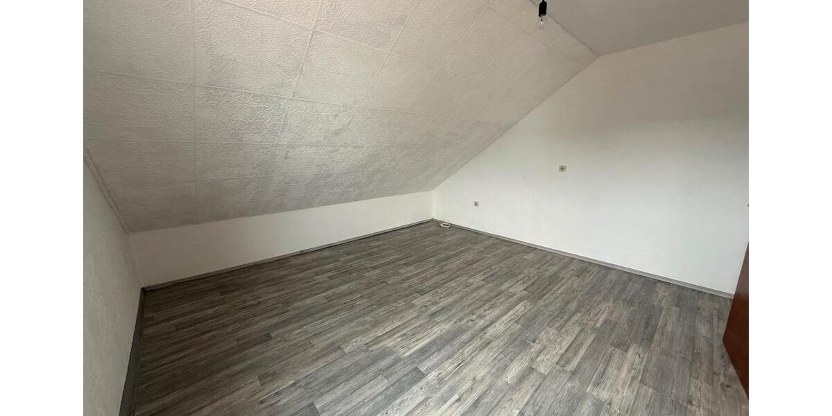 Dachgeschoßwohnung Gaildorf - 2 Zimmer, 60 m&sup2;, 500&euro; | Angebot:21660358