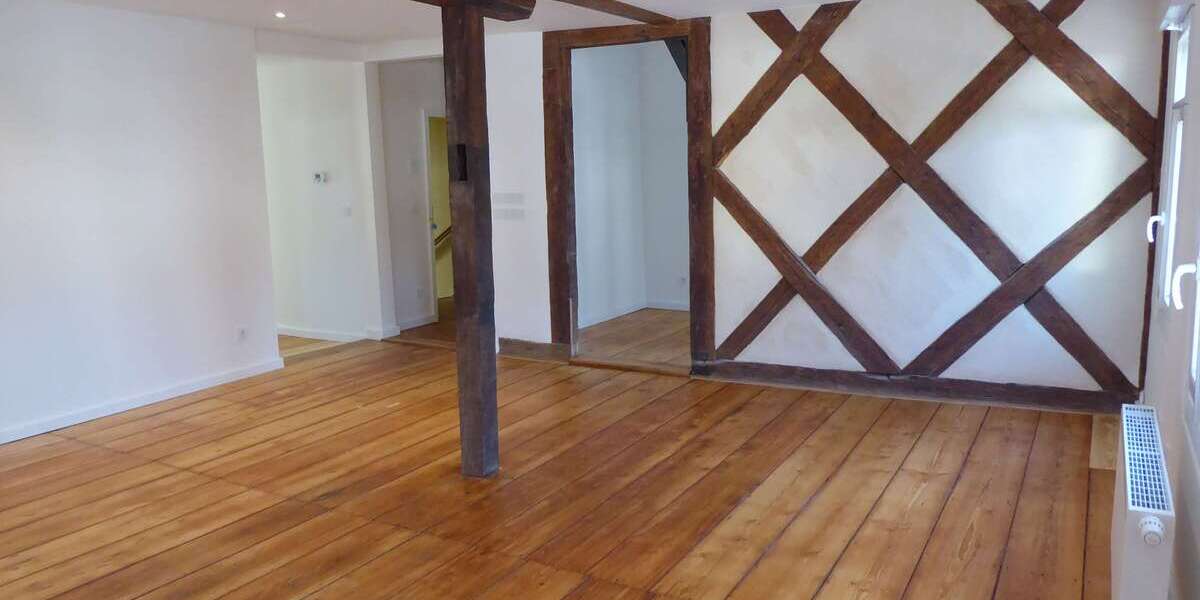 Etagenwohnung Wiesbaden Schierstein - 3.5 Zimmer, 113 m&sup2;, 1.300&euro; | Angebot:26994965