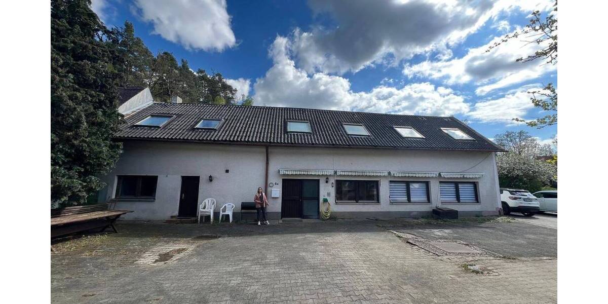 Gewerbeobjekt Zirndorf Weiherhof - 4 Zimmer, 200 m&sup2;, 1.799&euro; | Angebot:26486252