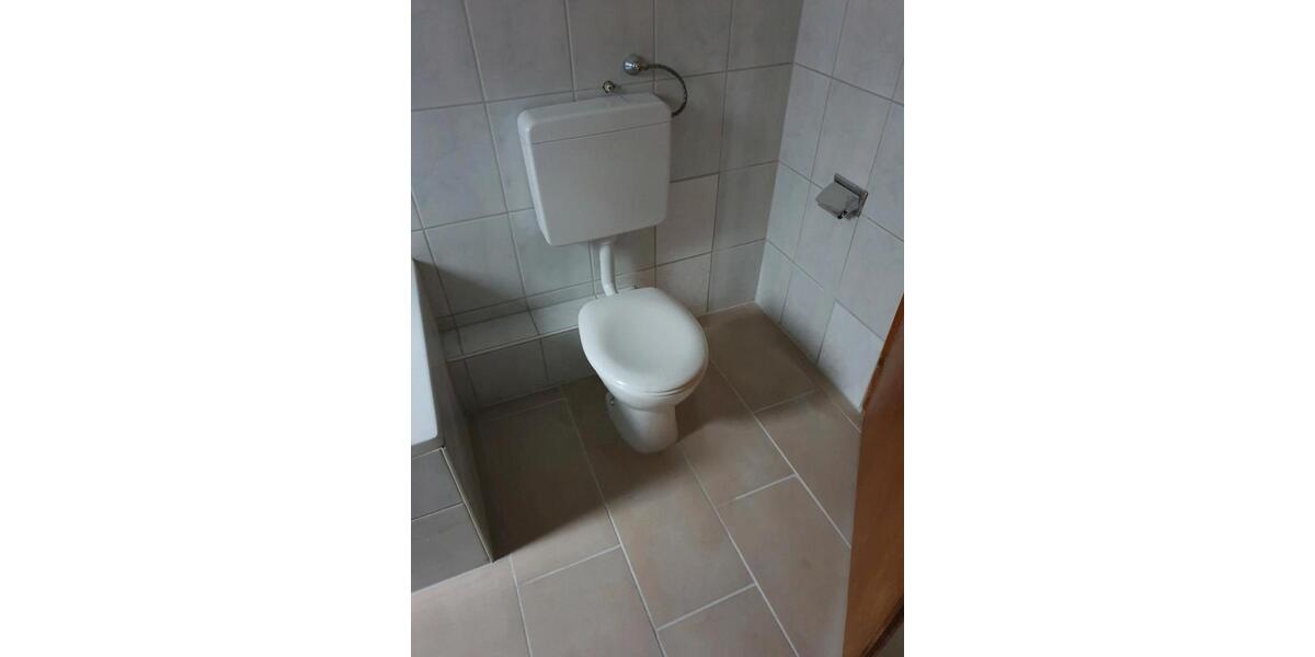 Dachgeschoßwohnung Siegen Eiserfeld - 2 Zimmer, 65 m&sup2;, 500&euro; | Angebot:25922791