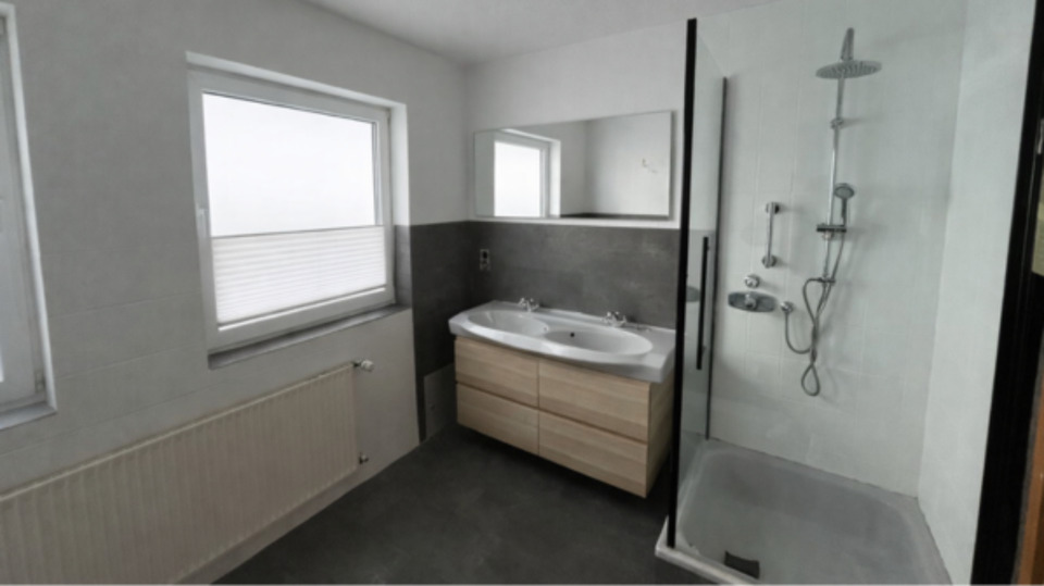 Exklusive 135 qm Wohnung mit Kamin, Einbauküche & Garage 4 zimmer