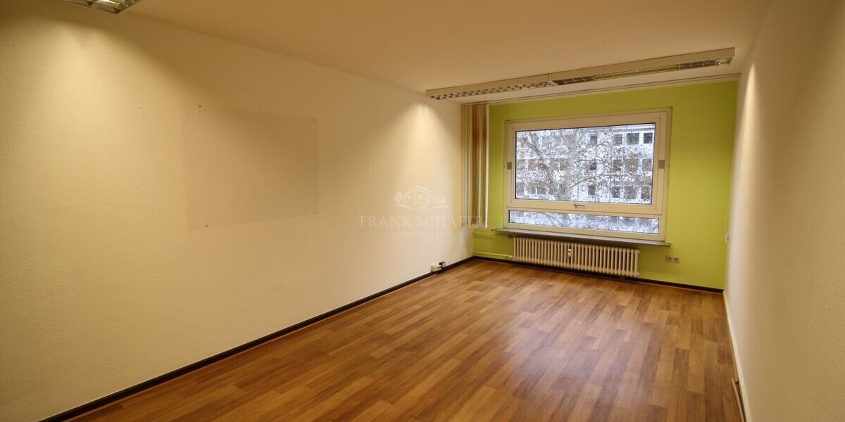 Gepflegte Bürofläche mit ca. 180m², sofort bezugsfrei, Nähe RheinChristuskirche - - Gewerbeobjekt Mainz | Angebot:26278106