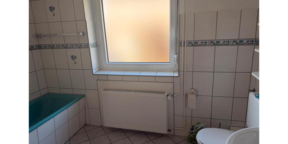 Erdgeschoßwohnung Kalefeld - 3 Zimmer, 110 m&sup2;, 770&euro; | Angebot:25979482