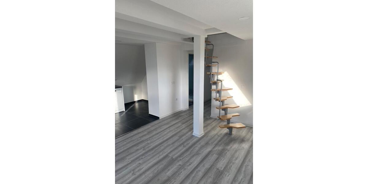 Dachgeschoßwohnung Ötisheim - 2.5 Zimmer, 50 m&sup2;, 1.200&euro; | Angebot:24846736