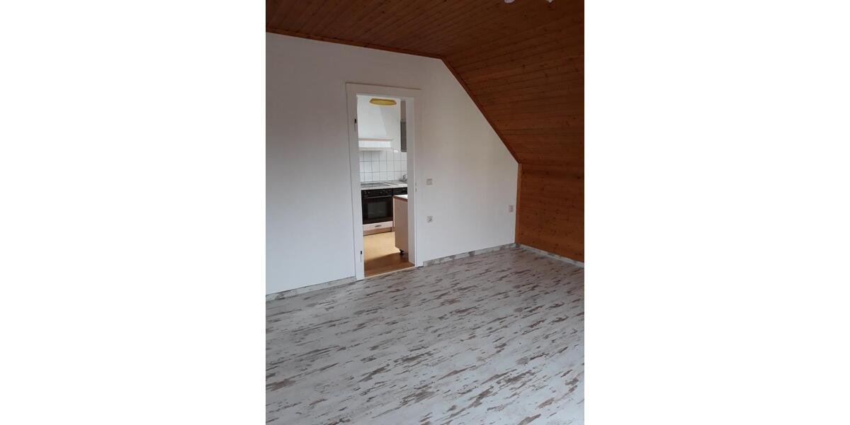 Dachgeschoßwohnung Falkenberg/Elster Elster - 3 Zimmer, 63 m&sup2;, 283&euro; | Angebot:26043895