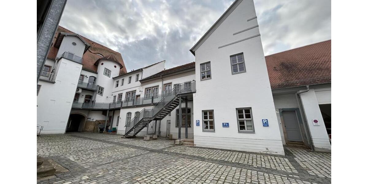 Erstbezug! Studio-Appartement in Top-Innenstadtlage von Naumburg mit Stellplatz 2 zimmer