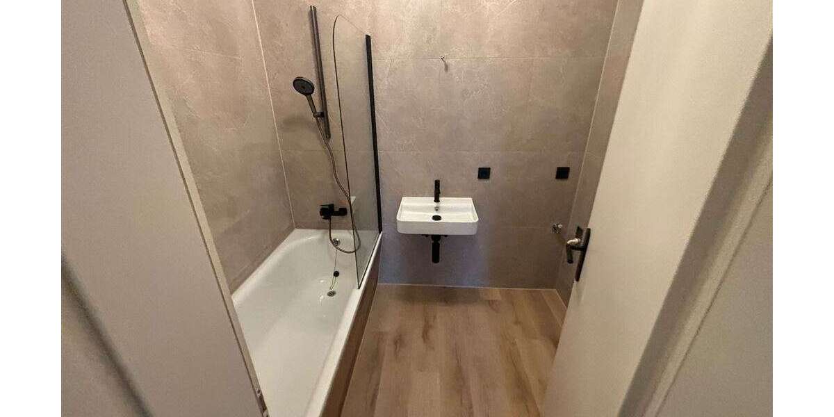 Etagenwohnung Chemnitz Lutherviertel - 2 Zimmer, 48 m&sup2;, 270&euro; | Angebot:26181364