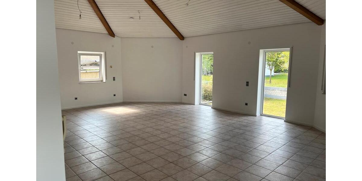 Erdgeschoßwohnung Kuhardt - 4 Zimmer, 150 m&sup2;, 1.350&euro; | Angebot:26618746