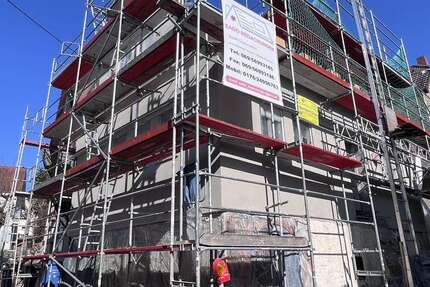 Haus Hofheim - 3 Zimmer, 127 m&sup2;, 2.200&euro; | Angebot:25866790