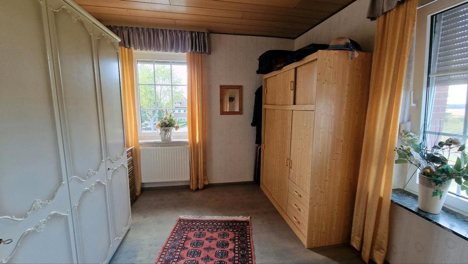 Einfamilienhaus Holzminden - 12 Zimmer, 320 m&sup2;, 2.250&euro; | Angebot:26037589