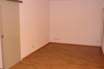 2 ZKB Wohnung - Neuhof Ortsmitte - möbliert unmöbeliert ab Feb 2 zimmer