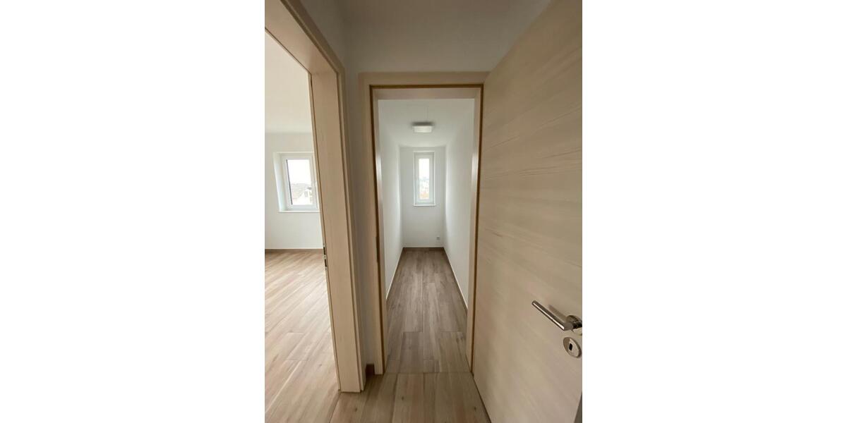 Etagenwohnung Marburg Marbach - 3 Zimmer, 94 m&sup2;, 1.520&euro; | Angebot:26700012