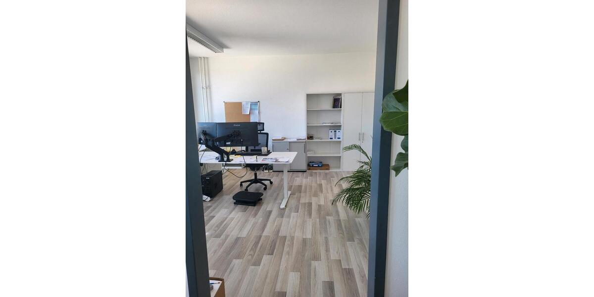 Büroräume in Göttingen . Keine Kaution und inklusive 3 Parkplätze zimmer