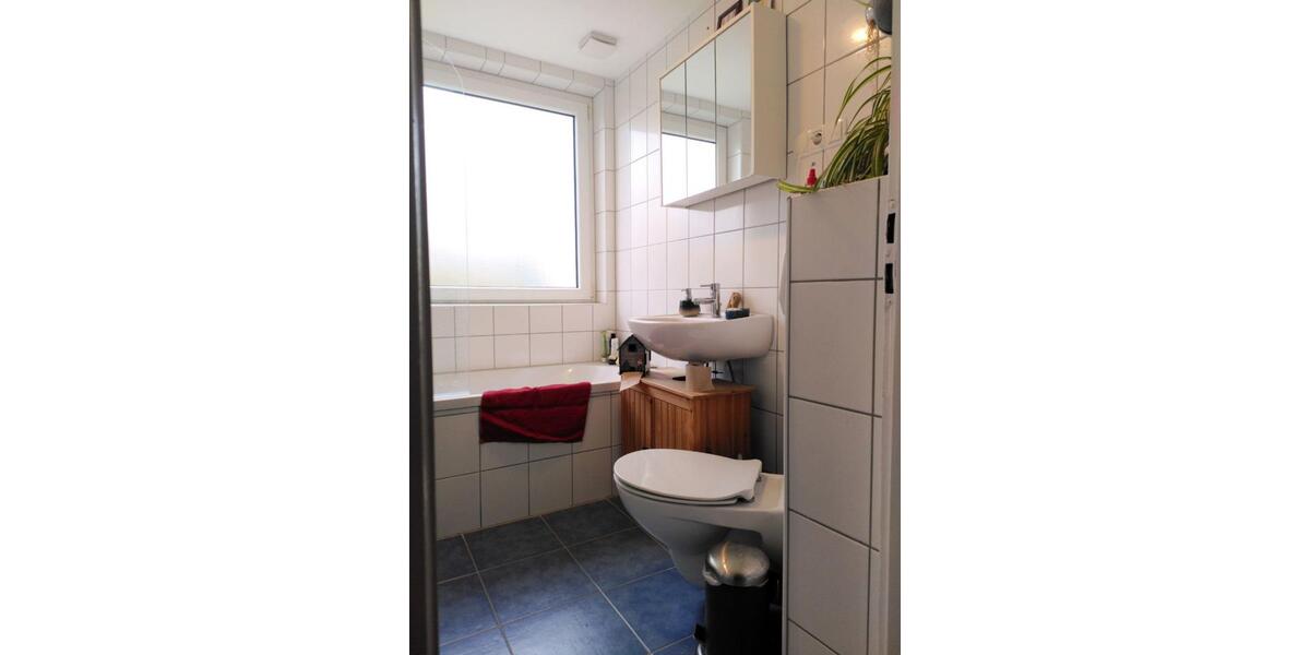 Wohnen auf Zeit Ronnenberg - 4 Zimmer, 95 m&sup2;, 415&euro; | Angebot:24827761