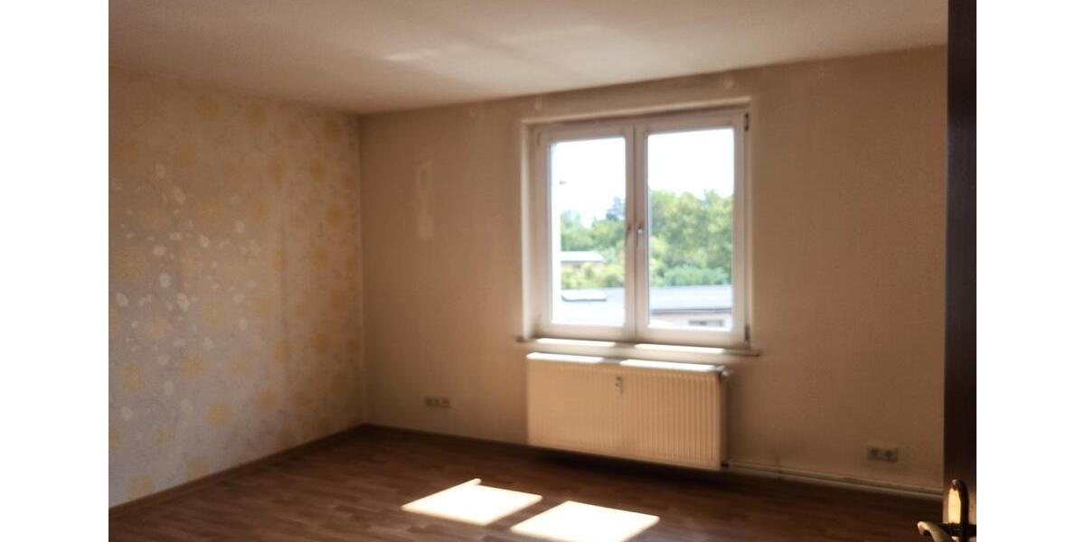 Etagenwohnung Schönebeck (Elbe) - 3 Zimmer, 72 m&sup2;, 370&euro; | Angebot:25992965