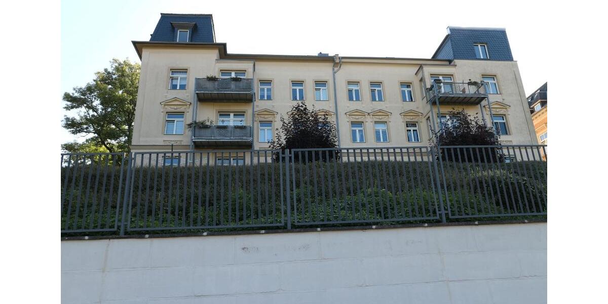 Dachgeschoßwohnung Greiz - 2 Zimmer, 43 m&sup2;, 243&euro; | Angebot:26436910