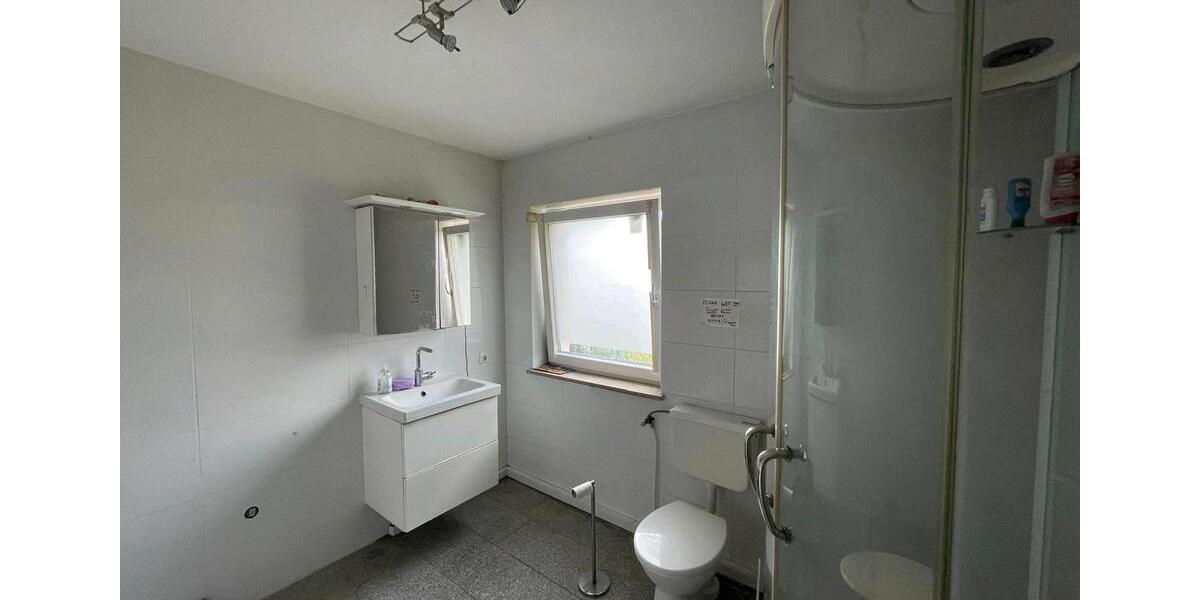 Etagenwohnung Würzburg Heuchelhof - 1 Zimmer, 16 m&sup2;, 425&euro; | Angebot:25945312