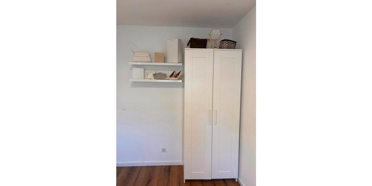 Wohnen auf Zeit Friedrichshafen - 1 Zimmer, 14 m&sup2;, 550&euro; | Angebot:26237693