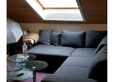 möbliertes Zimmer 12qm Dachgeschoss Klimaanlage ab März 1 zimmer