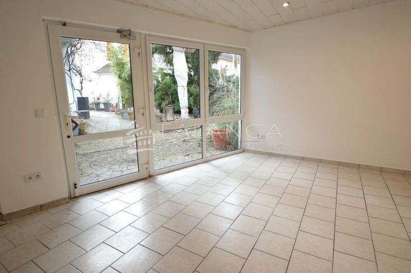 Gewerbeobjekt Budenheim - 6 Zimmer, 1.700&euro; | Angebot:25697563