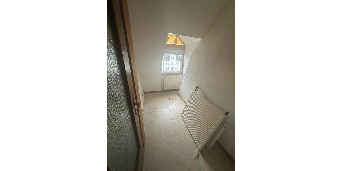 Dachgeschoßwohnung Ötzingen - 6 Zimmer, 120 m&sup2;, 1.100&euro; | Angebot:25539890