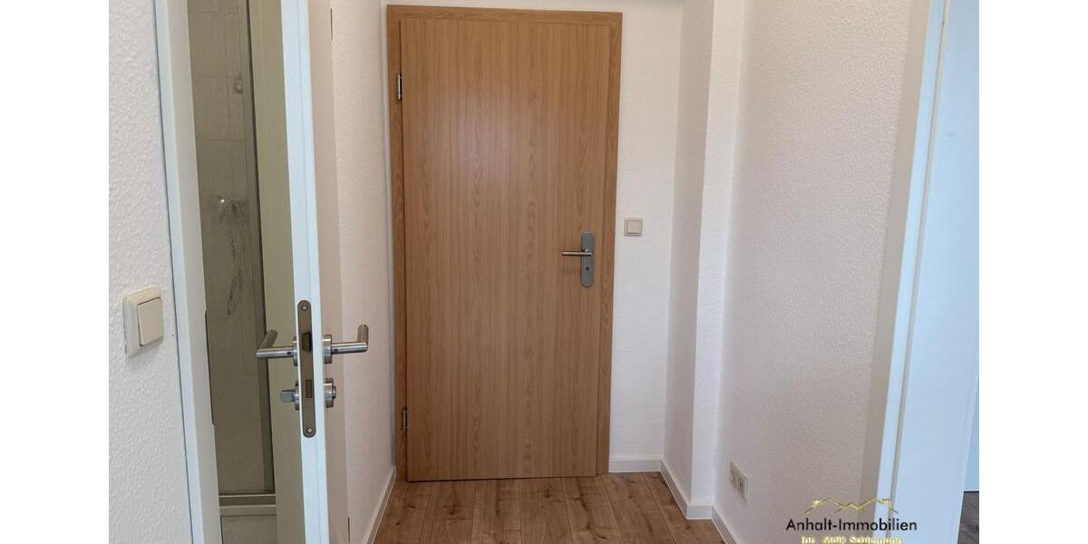 Etagenwohnung Bitterfeld-Wolfen Bitterfeld - 2 Zimmer, 60 m&sup2;, 495&euro; | Angebot:26487349