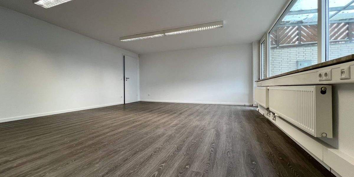 Büroräume mit sehr guter Infrastruktur suchen neuen Mieter! zimmer