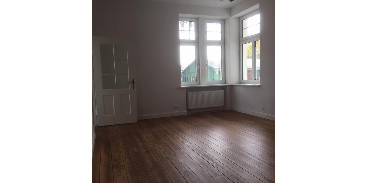 Erdgeschoßwohnung Parchim - 7 Zimmer, 142 m&sup2;, 1.390&euro; | Angebot:26495769