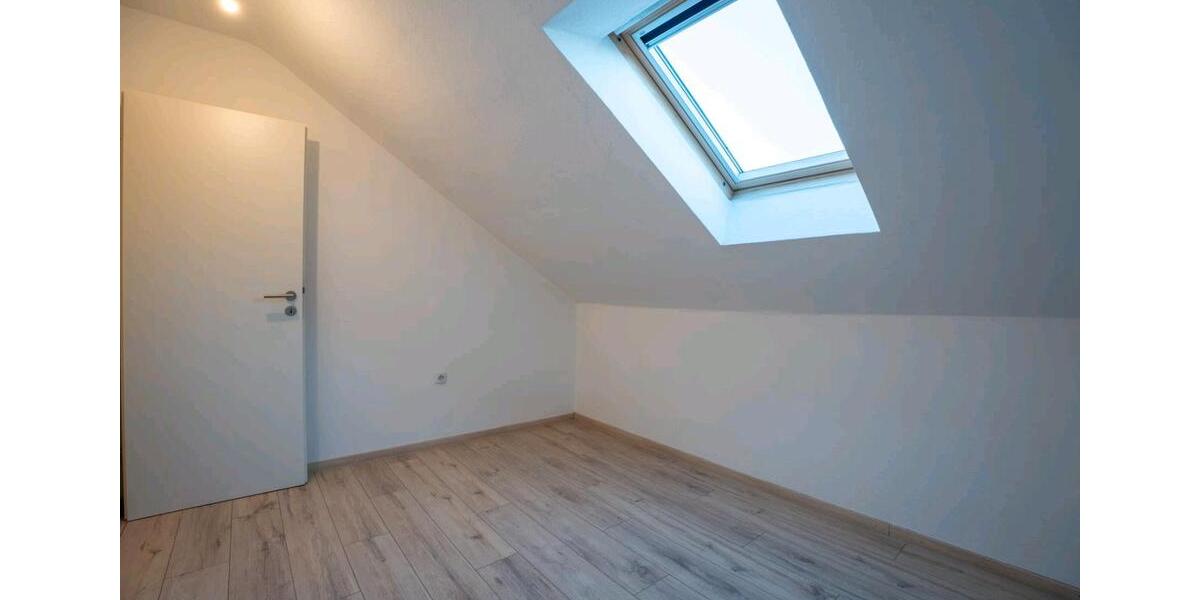 Dachgeschoßwohnung Lippstadt Garfeln - 3 Zimmer, 59 m&sup2;, 800&euro; | Angebot:24671247