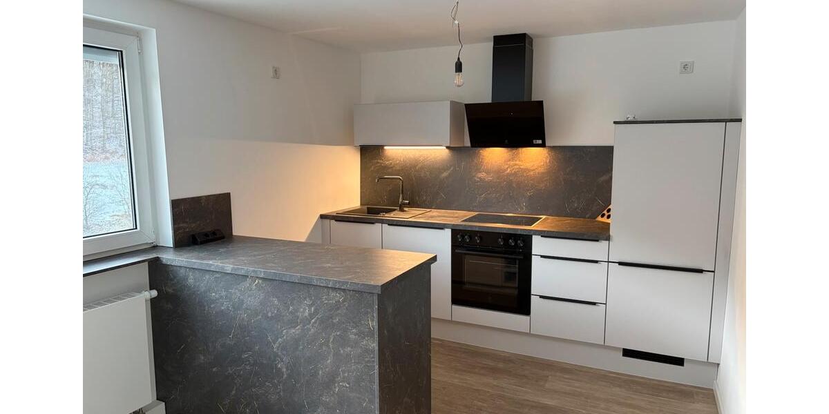 Dachgeschoßwohnung Floh-Seligenthal Seligenthal - 2.5 Zimmer, 65 m&sup2;, 650&euro; | Angebot:25916190