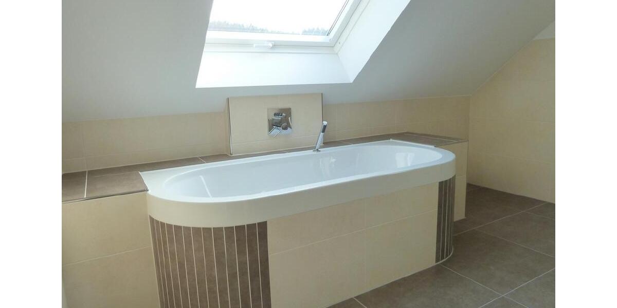 Dachgeschoßwohnung Hoffeld - 2 Zimmer, 95 m&sup2;, 750&euro; | Angebot:26560334