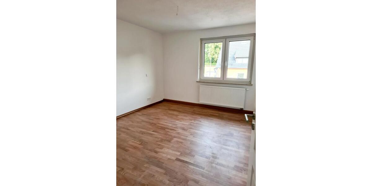 Etagenwohnung Fuchsmühl - 3 Zimmer, 80 m&sup2;, 840&euro; | Angebot:26592816