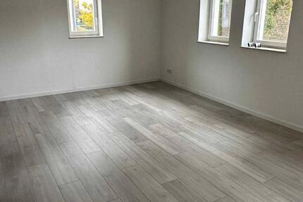 Haus Bad Camberg - 2.5 Zimmer, 65 m&sup2;, 600&euro; | Angebot:23820677