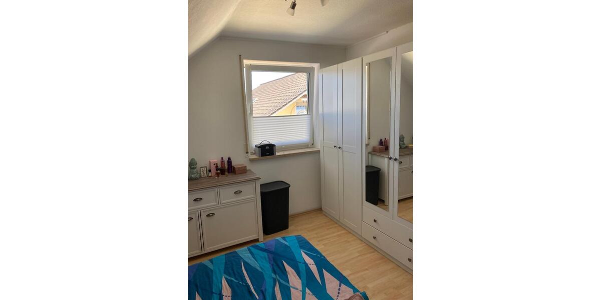 Dachgeschoßwohnung Memmelsdorf - 3 Zimmer, 82 m&sup2;, 800&euro; | Angebot:26351914