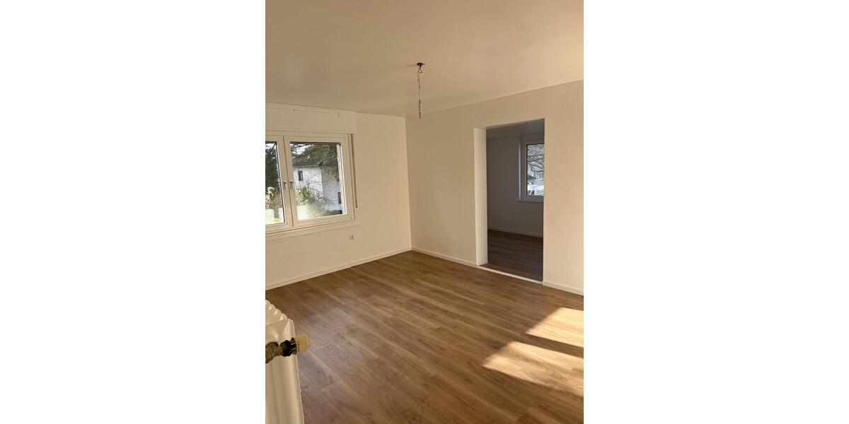 Etagenwohnung Frankfurt am Main Ost - 4 Zimmer, 90 m&sup2;, 1.800&euro; | Angebot:26429880