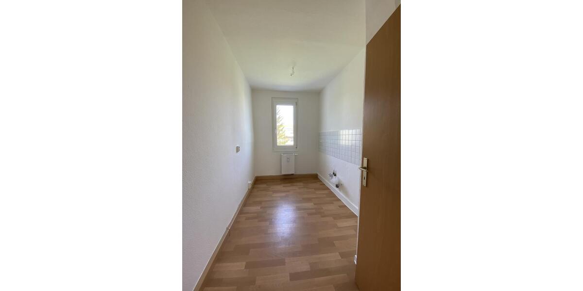 Etagenwohnung Hohenmölsen - 2 Zimmer, 49 m&sup2;, 322&euro; | Angebot:24506401